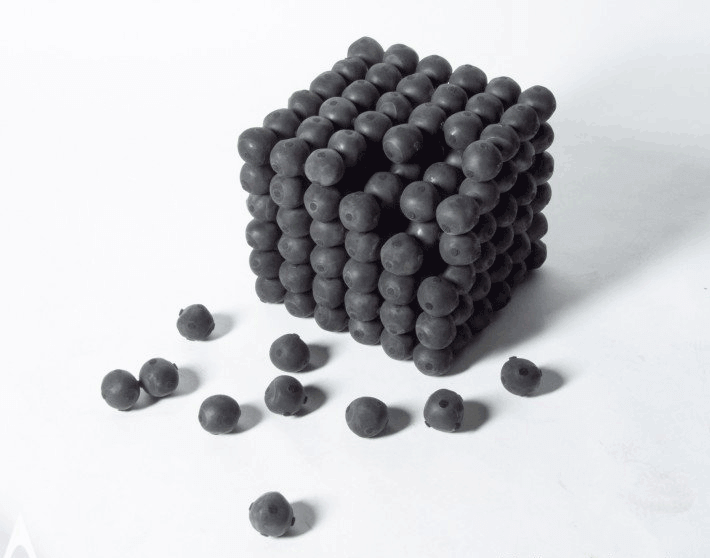 Putchair Stool by Alicia Rühr