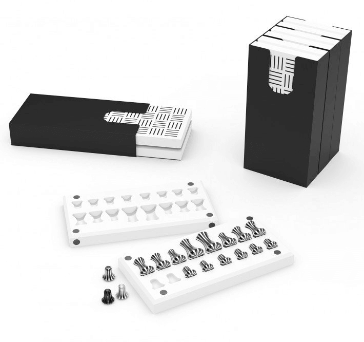 Nest Chess Set by Suha Suzen