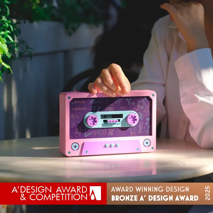 Nostalx Speaker by Yuqing Xiao, Menghai Xia and Siyu Zang