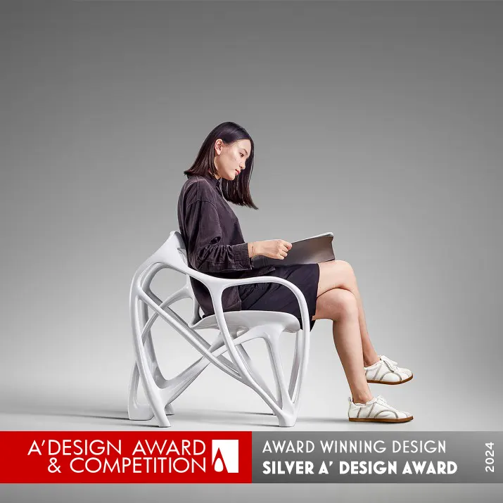 Spidique Chair by Siqi Yang