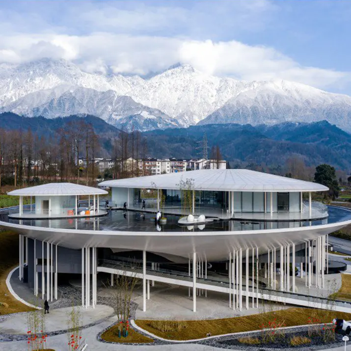Woyun Platform Public Building by Archermit